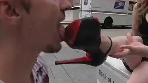 Jeli Isteri chat sangap Sofia Lee tangkap Hubby Fucking Plastic SexToys!