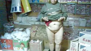 Horndog Ibu batang pelir melayu Tiri MILF Mengintip & Menjilat