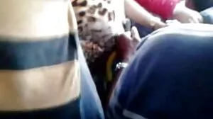 Batang hitam yang besar membuatkan remaja berambut bohsia sangap batang perang menjerit