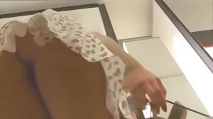 perempuan murahan berambut perang curvy cipap sangap mendapat punggungnya yang besar ditumbuk
