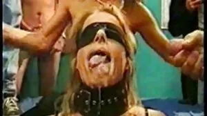 Melena Tara memenuhi batang pelir melayu kolam dengan jus pussy