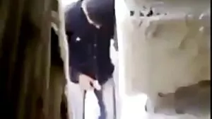 Comel jande sangap remaja dengan buah dada kecil menjamu pussy yang lazat
